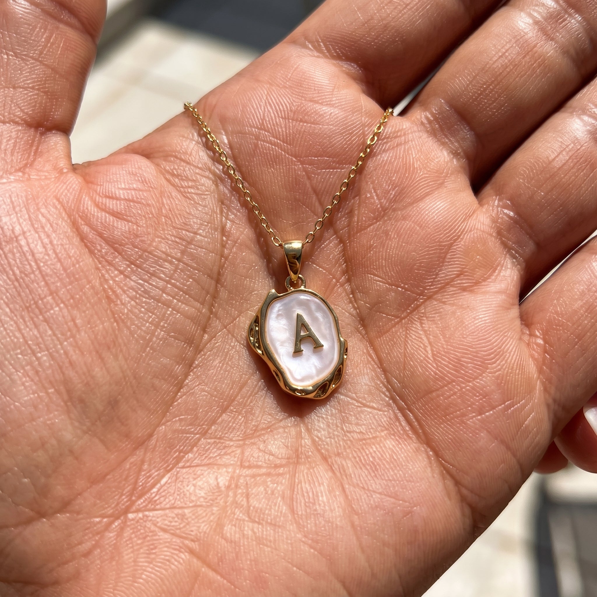 Initial Necklace "Lyra"