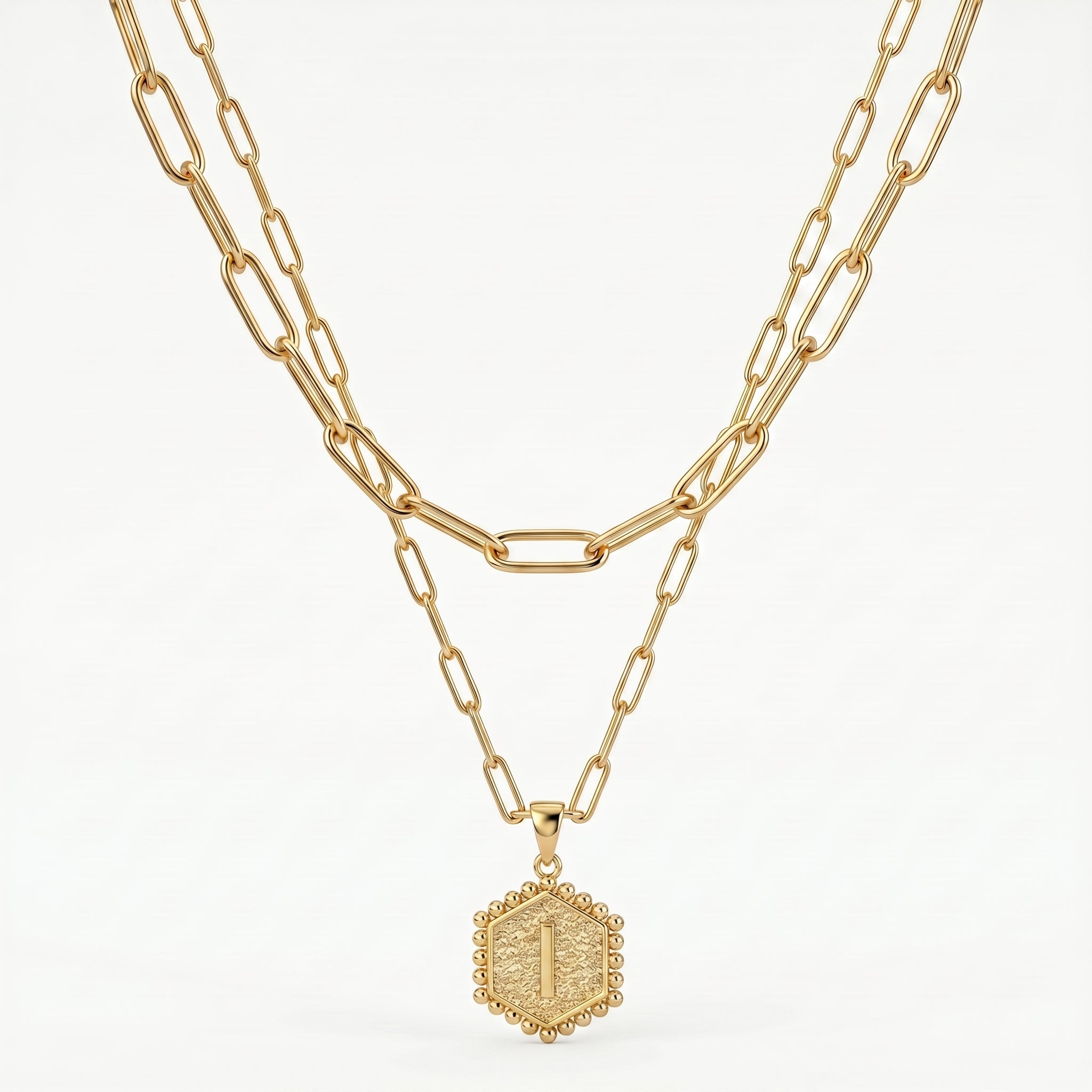 Collar con inicial "Tessa"
