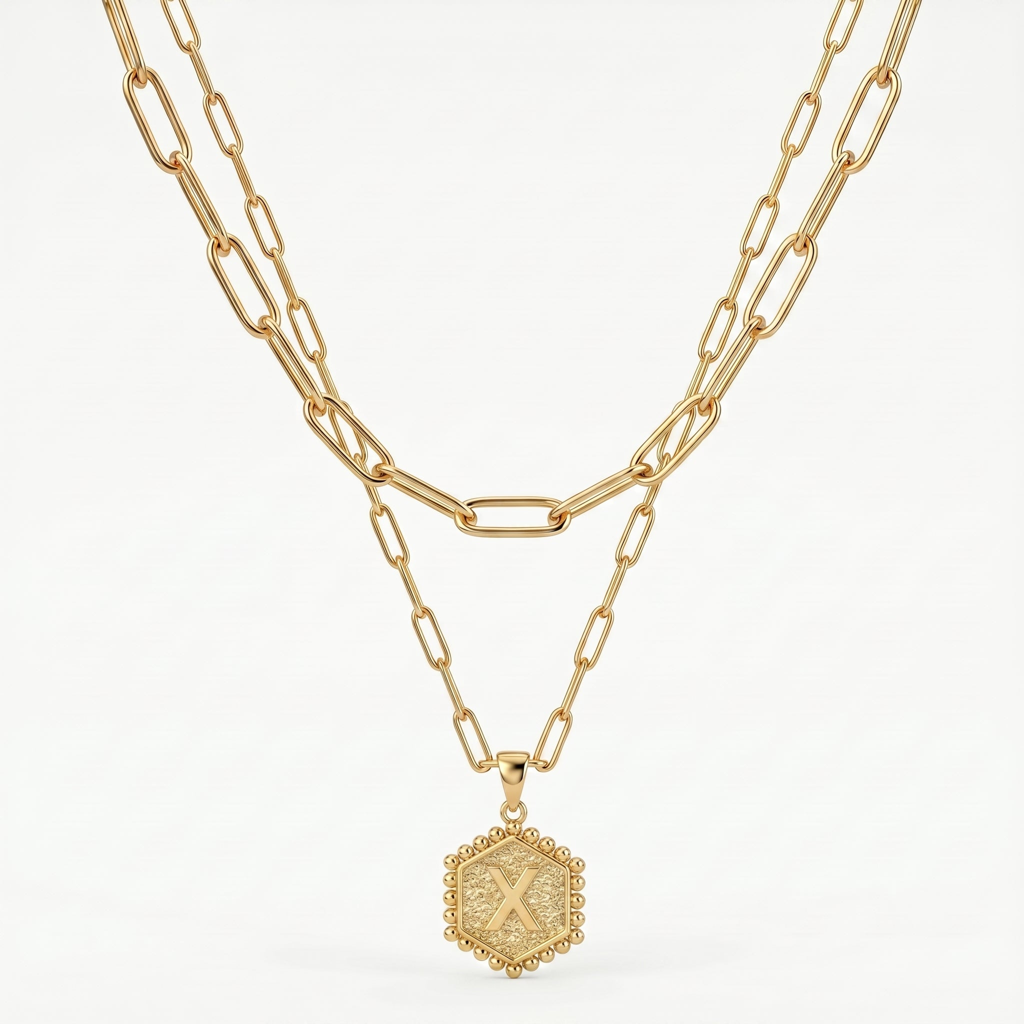 Collar con inicial "Tessa"
