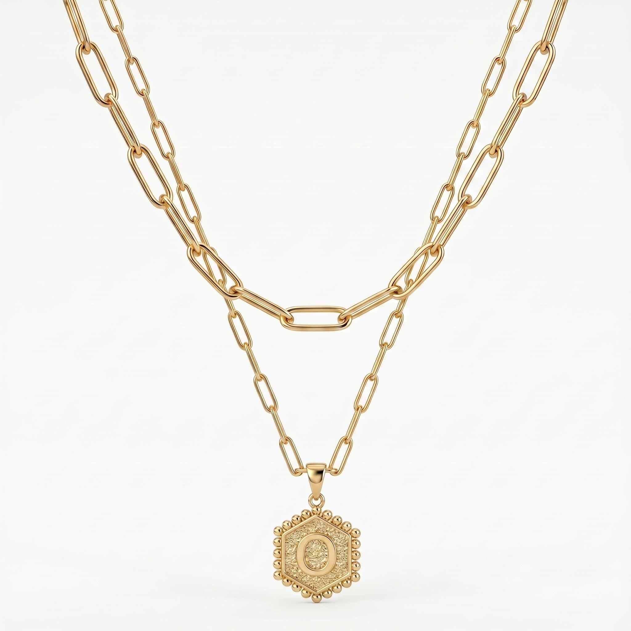 Collar con inicial "Tessa"
