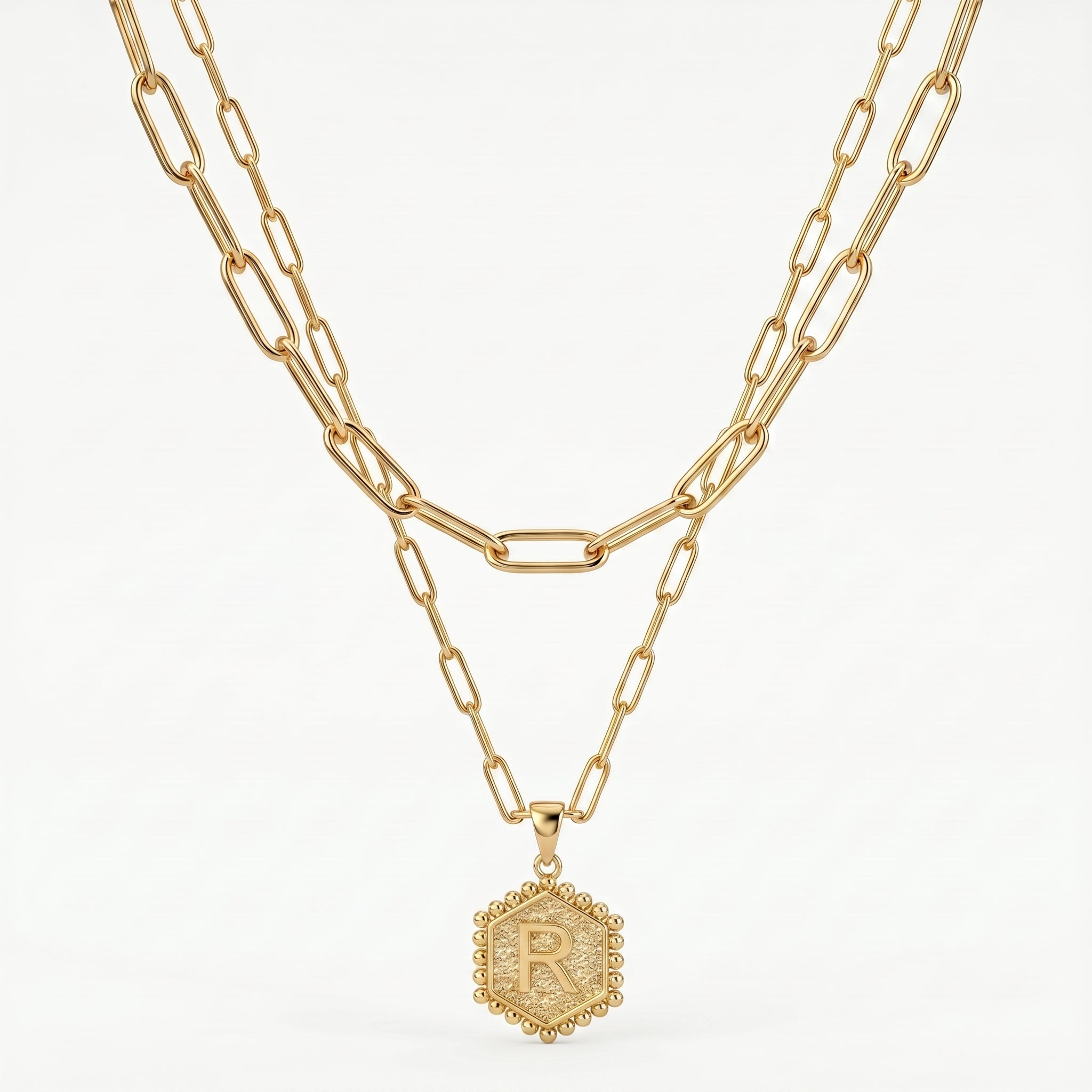 Collar con inicial "Tessa"